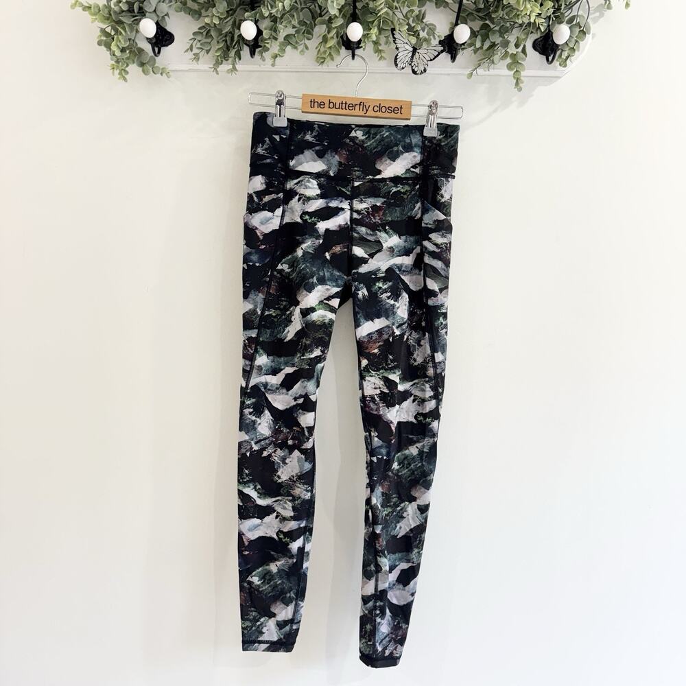 Lululemon Glacier Camo Leggings size 8 #18-5258